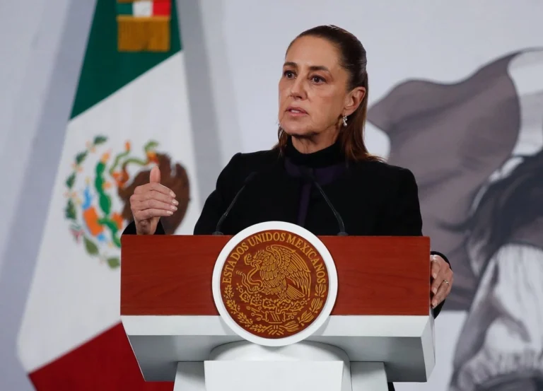 Condena Sheinbaum que Gobernadores impongan delfines.